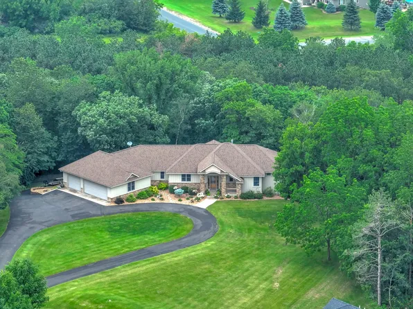 428 Windy Hill Rd, Hudson, WI 54016