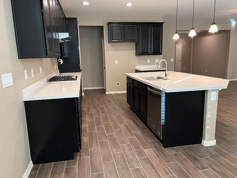 17437 W Victory St — Photo 8