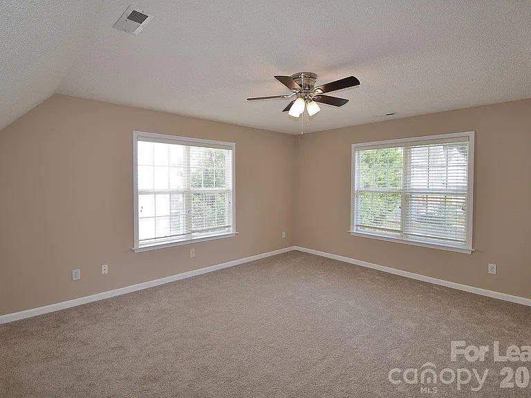 2941 Glen Summit Dr — Photo 14