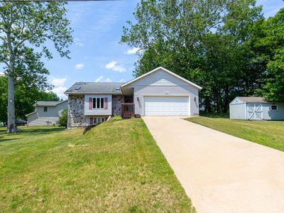 2820 Chippewa Trl, Hastings, MI, 49058