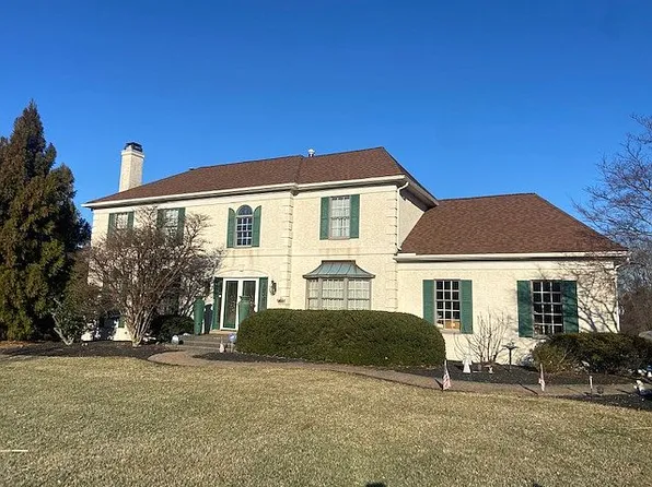 7 Fox Brook Ln, Thornton, PA 19373