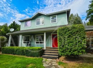 70 NE Wagon Wheel Rd, Belfair, WA 98528