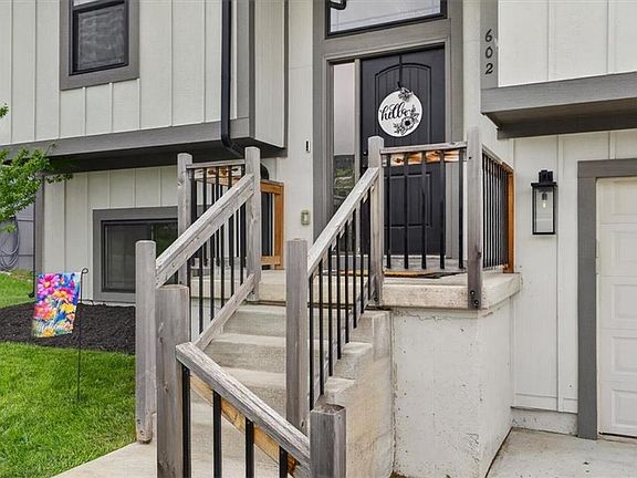 2nd image of 602 Ridgeview Dr