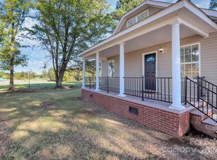 107 Elmwood Rd, Statesville, NC 28625