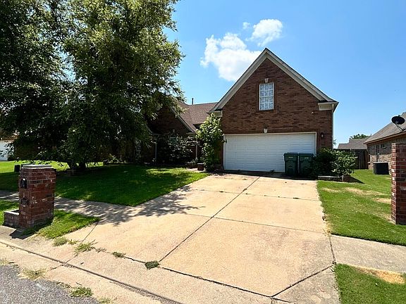 2nd image of 3887 Rasco Hills Dr