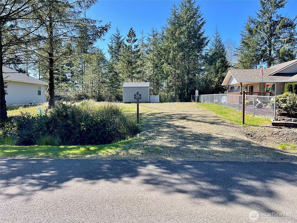1st image of 583 Meadow Avenue NE