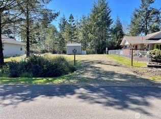 583 Meadow Avenue NE, Ocean Shores, WA