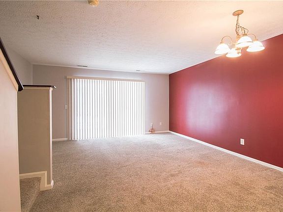 5th image of 6761 Rockridge Ct