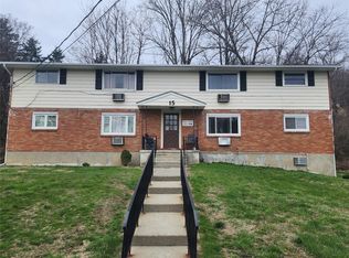 1503 Parr Lake Dr, Newburgh, NY 12550