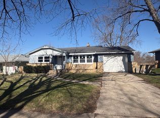 4004 Seward Ave, Rockford, IL