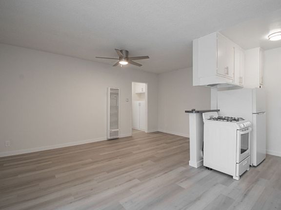 2nd image of 3840 Motor Ave #18