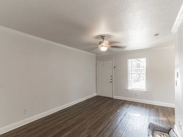 The Addison Apartments — Photo 8