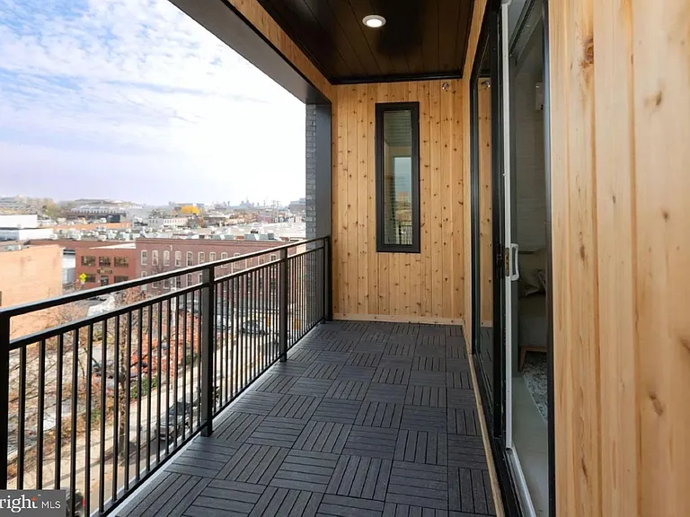 520 S Caroline St #202 — Photo 9