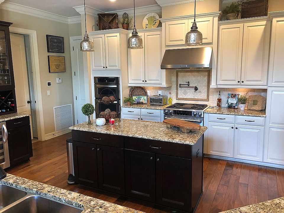 2nd image of 9724 Hatton Cir