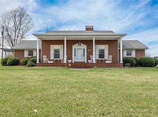 265 Mountain View Rd, King, NC 27021