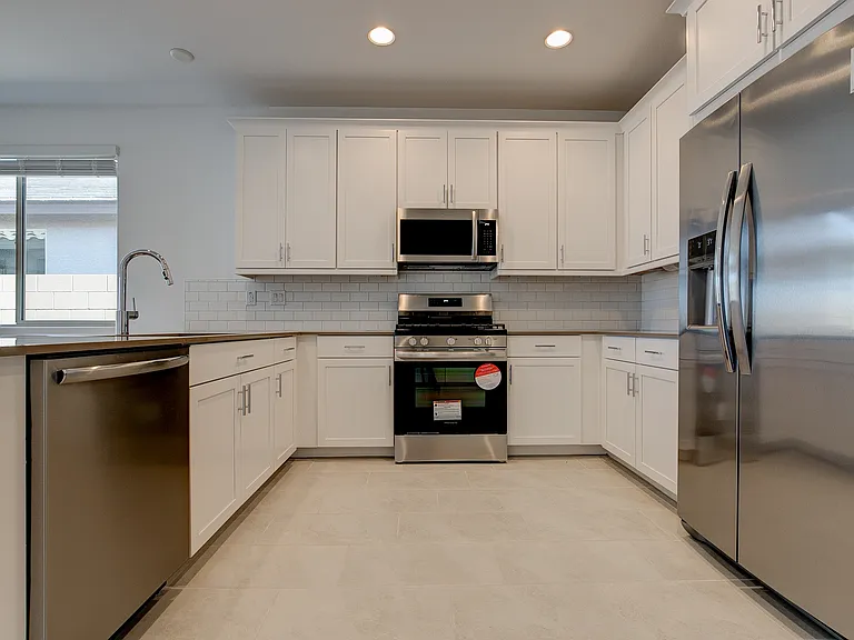 17050 W Artemisa Ave — Photo 3