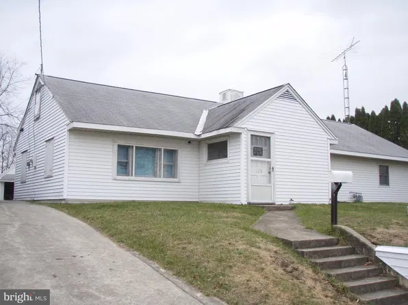 328 S Wilson St, Cleona, PA 17042