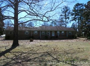 105 Pineland Ave, Union, SC 29379