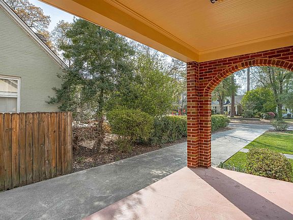 2nd image of 2829 Heyward St