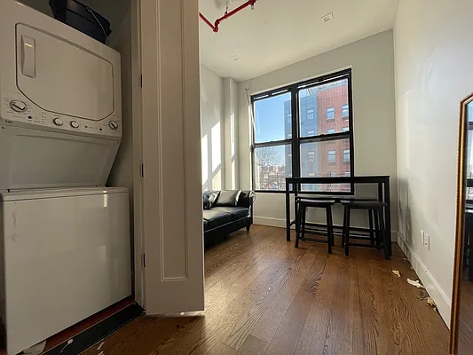 Rented by Yup Realty LLC | media 4