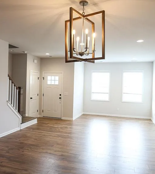 2050 Kyles Way — Photo 3