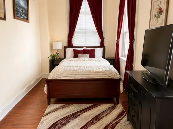 1901 E Lombard St, Baltimore, MD