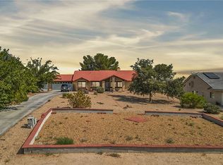 26558 Lakeview Dr, Helendale, CA 92342