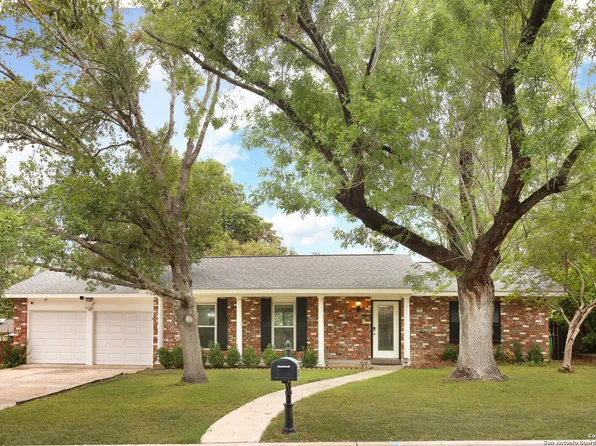 1011 SPENT WING DR, San Antonio, TX 78213