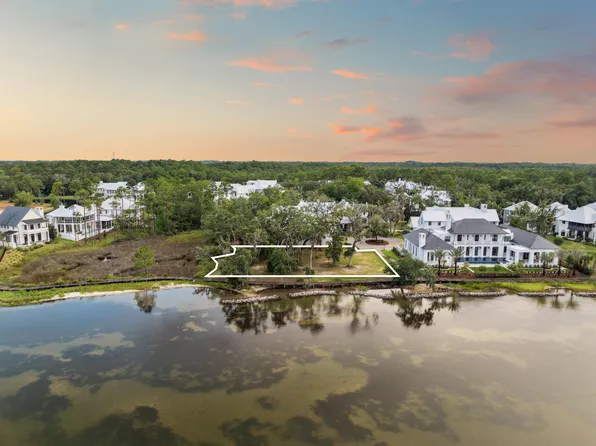 21/22 Junop Ct, Pt Washington, FL 32459
