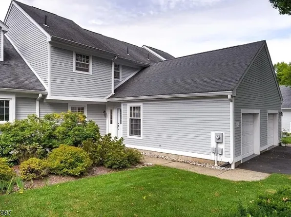 5 Century Ct, Montville, NJ 07045