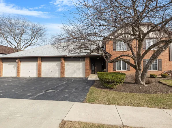 242 Stanhope Dr Unit A, Willowbrook, IL 60527