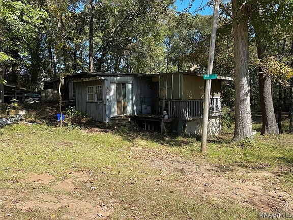 3rd image of 141 Barrett Dr