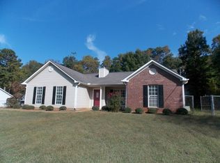 454 Hampton Green Dr, Lagrange, GA 30240