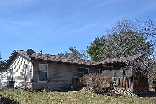 2nd image of 840 White Oaks Dr