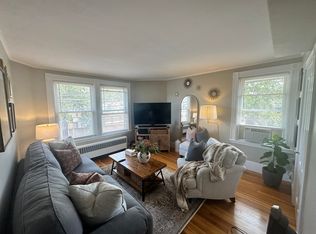 25 Elm St #2R, Quincy, MA 02169