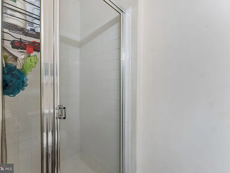 7840 Foxfarm Ln — Photo 15