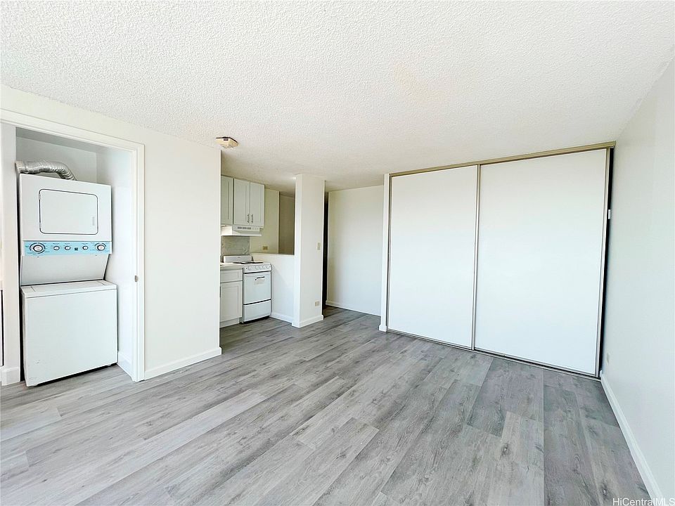 1st image of 98-288 Kaonohi St APT 2704