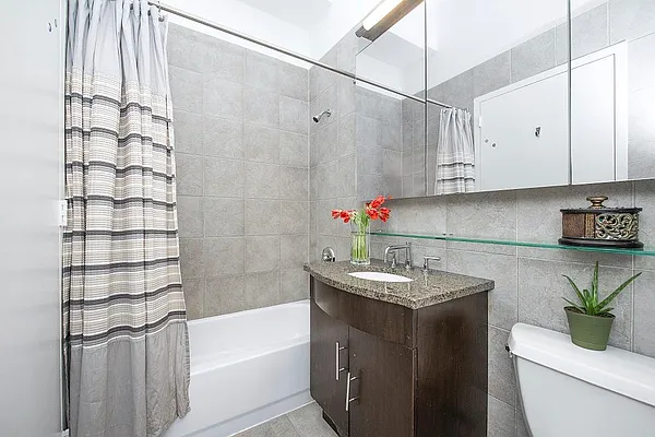 Rented by Compass | media 14