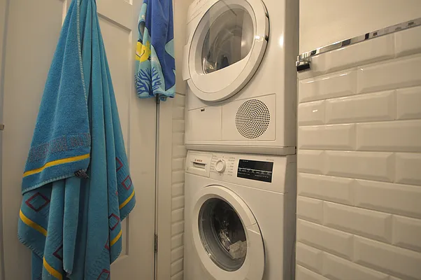 Rented by Corcoran | media 45