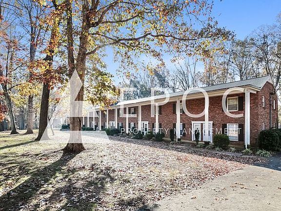 2nd image of 1019 Cypress Dr #C