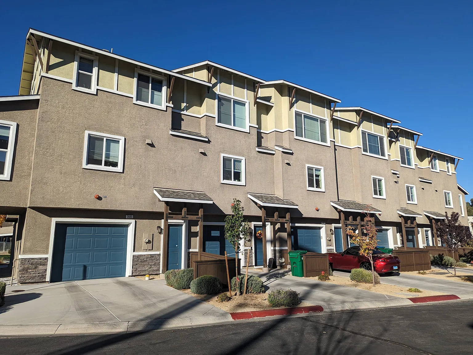 2 bed, 2.5 bath, 1489 sqft, $2,650 — Photo 1