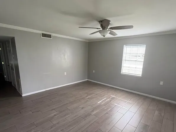 3650 Fish Hook Ln #Lane2a, Bridge City, TX 77611