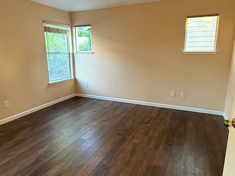 952 Furlong Dr — Photo 18