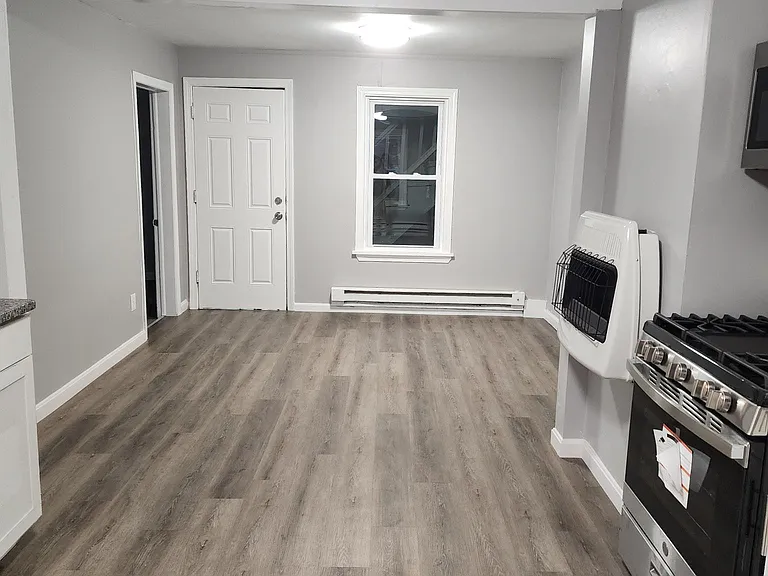 50 Allen Pl #2 — Photo 9