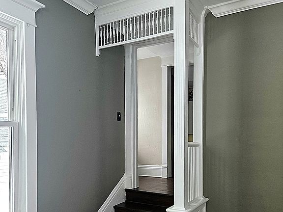 3rd image of 916 S Hennepin Ave
