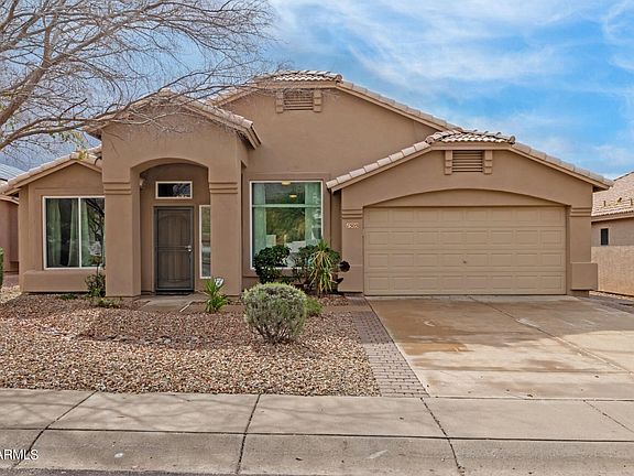 2nd image of 1505 E Wahalla Ln