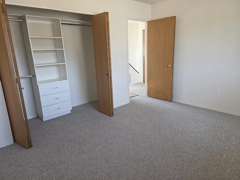 317 E Dodge St #1 — Photo 17