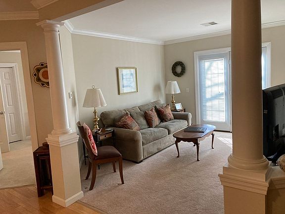 4th image of 6 Woodman Way #101A