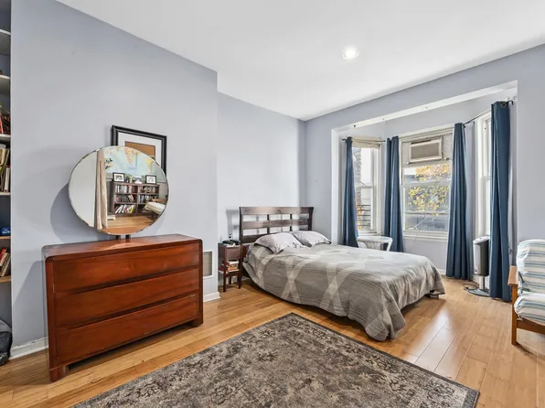 134 Ogden Avenue image 11 of 28