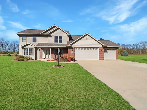 14013 River Crest Dr, Chillicothe, IL 61523